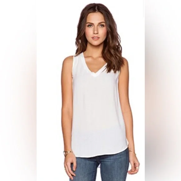 Bella luxx Los Angeles white tank - Picture 1 of 4